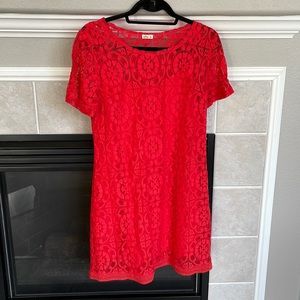 HOLLISTER short sleeve red lace over lay dress. Size L.